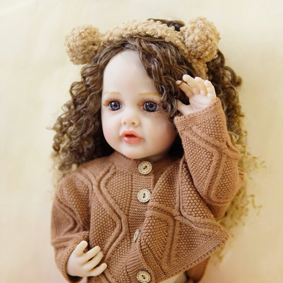 55 cm Babylistic Soft Silicone Vinyl Talking Reborn Doll - Picture 8 of 10